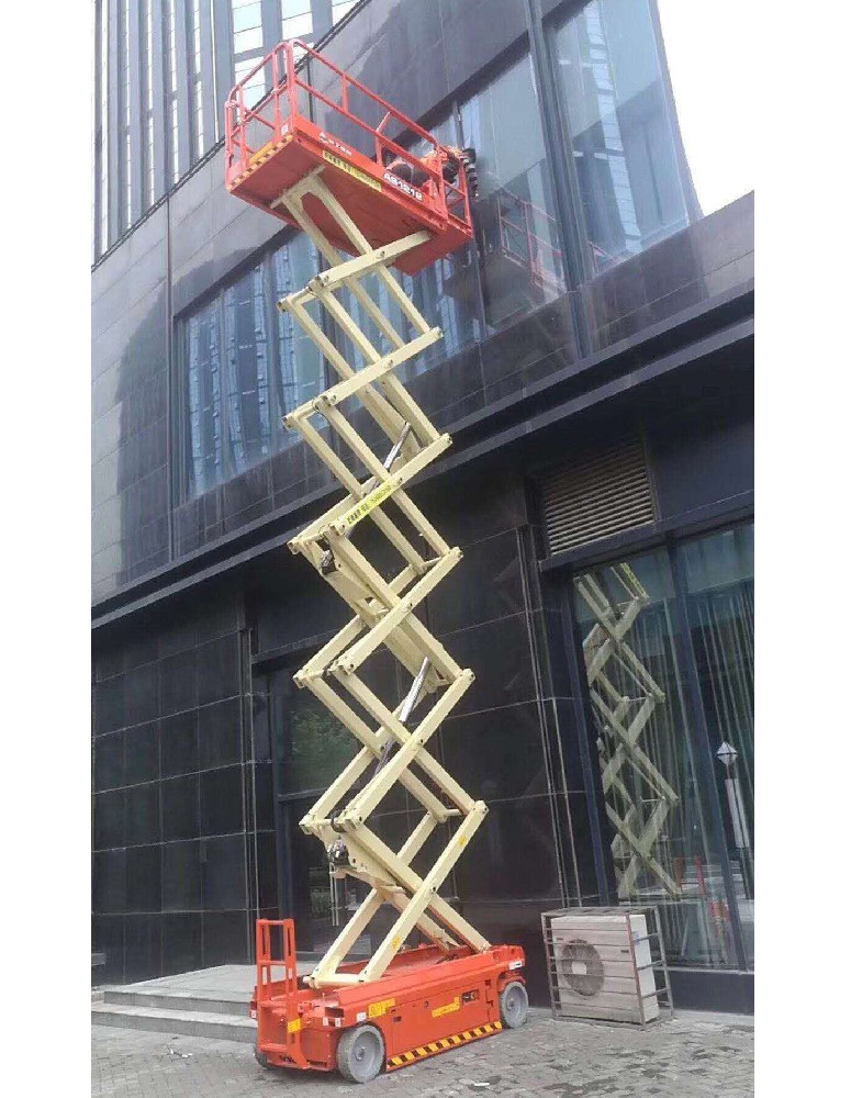 剪叉式高空作業平臺